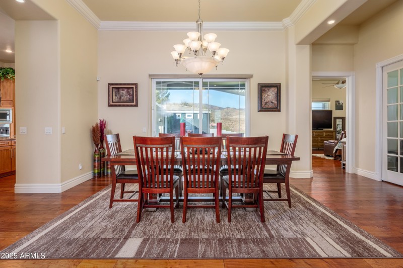 600 N Turquoise Way