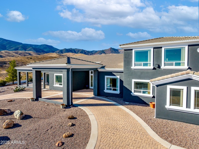 600 N Turquoise Way