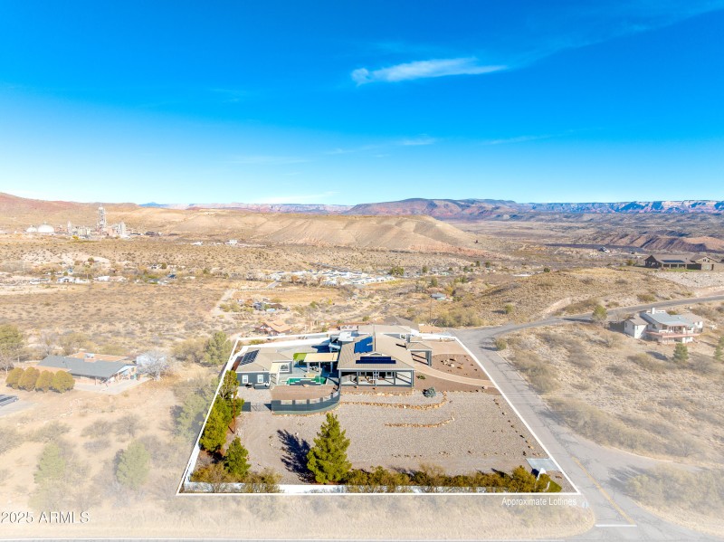600 N Turquoise Way