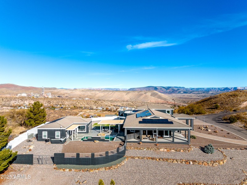 600 N Turquoise Way