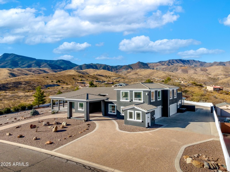 600 N Turquoise Way