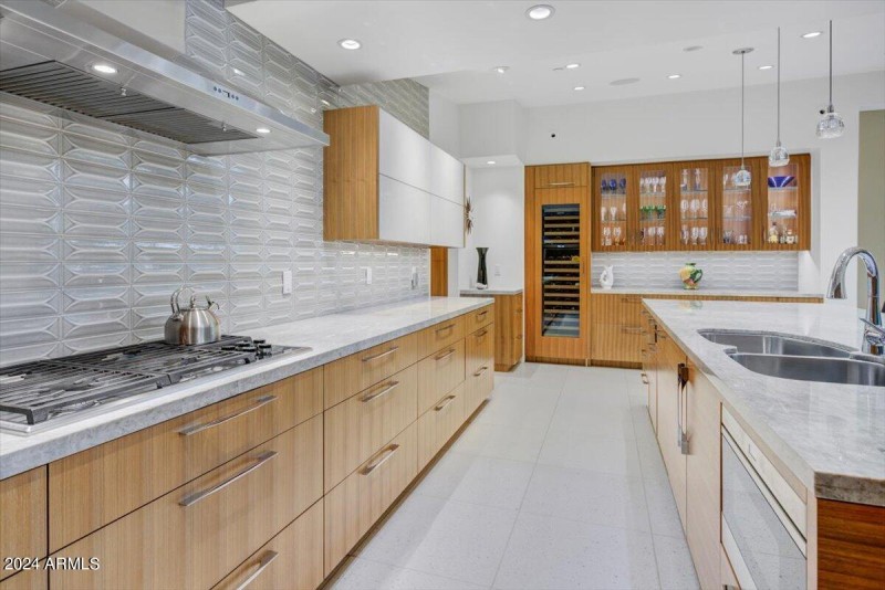 10-Kitchen Detail