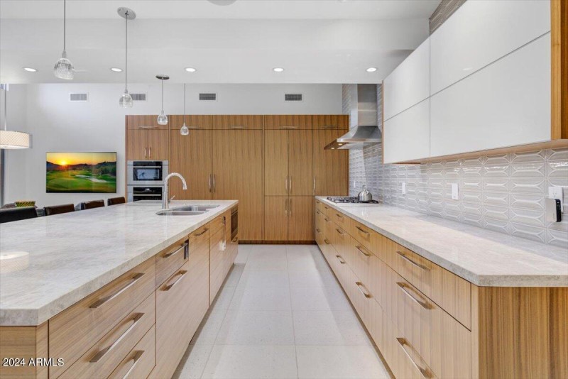 12-Kitchen Detail
