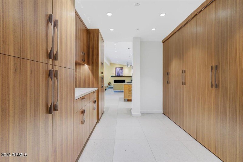 13-Butler's Pantry