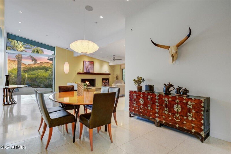 14-Dining Room