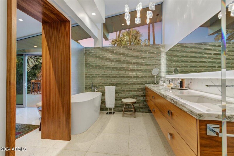 23-Primary Bathroom