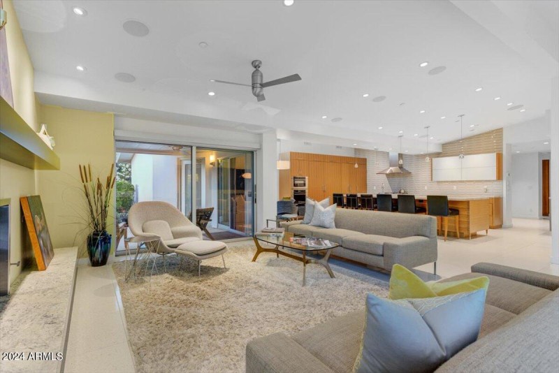 08-Great Room