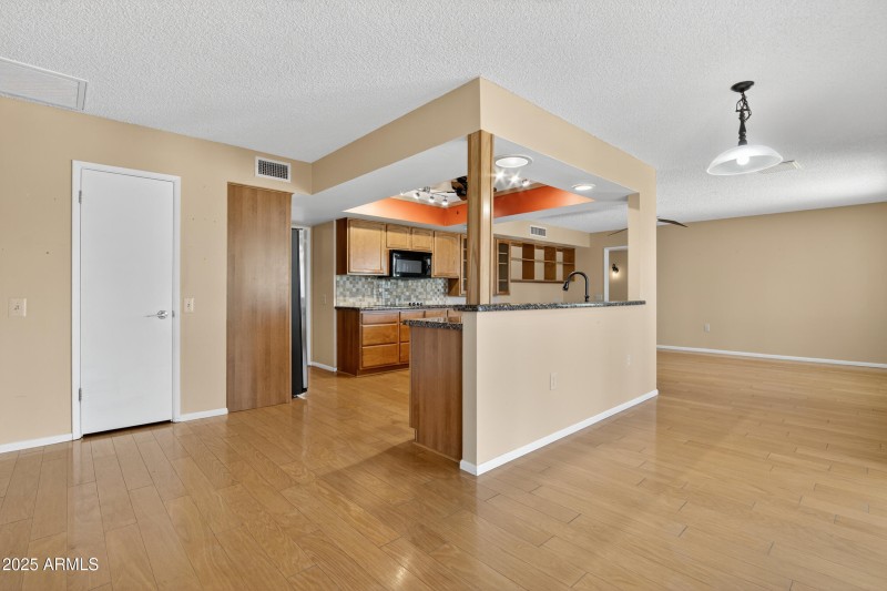 Plenty of table placement options