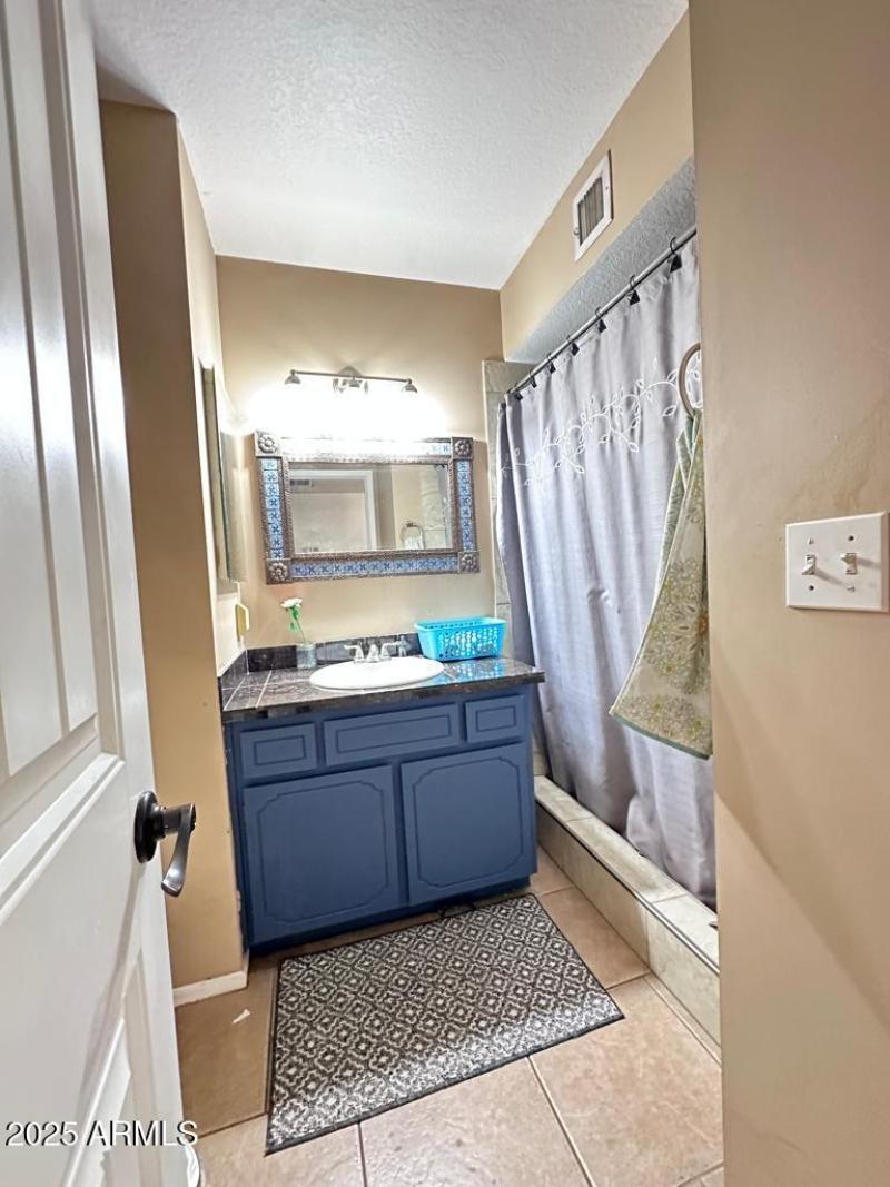 9e3c4a32-4817-4e50-ae74-8c344a432707