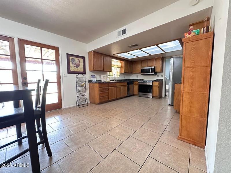 d4a59f3c-3a38-4a6e-85c4-40de51bcfc2f