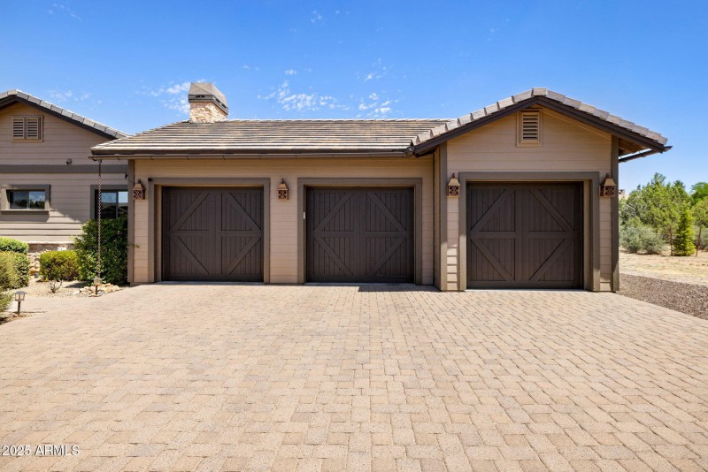 44-Garage
