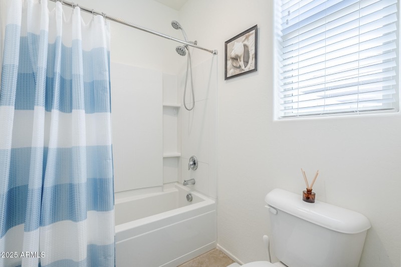 Jack-and-Jill Bath