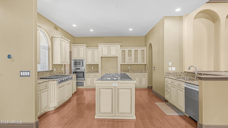 7467 S Rita Ln (27)