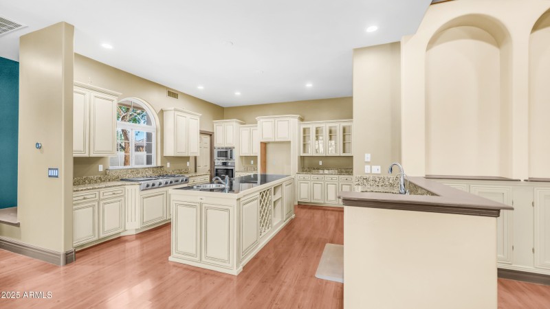 7467 S Rita Ln (35)