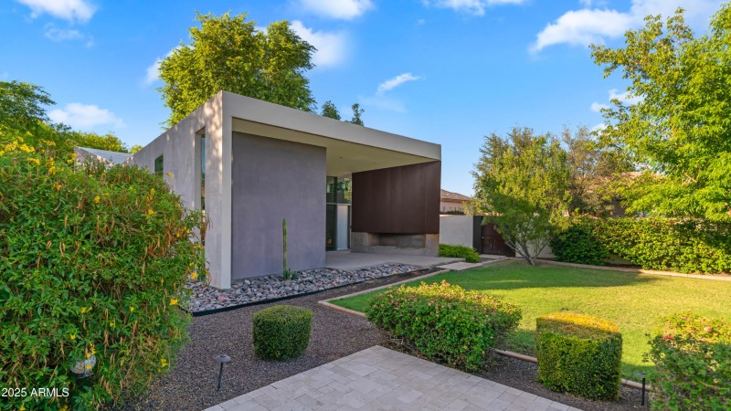 7467 S Rita Ln (41)