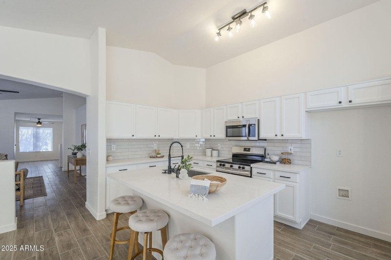 Eat In Kitchen
