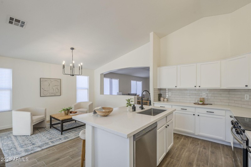 Eat In Kitchen