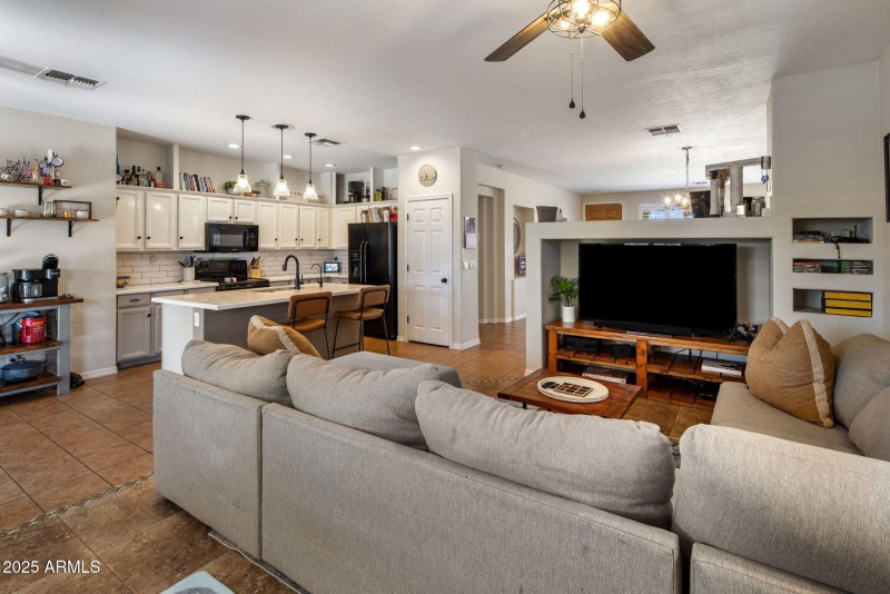 14533 W Hillside Street, Goodyear 85395