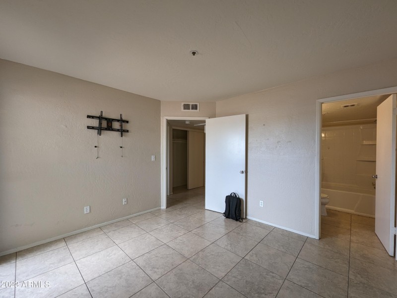 12123 W BELL RD #106