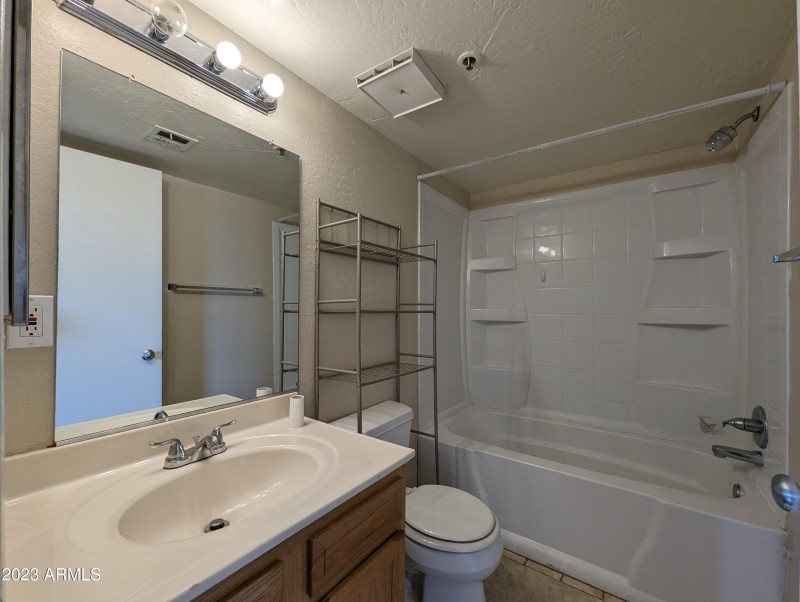 12123 W BELL RD #106