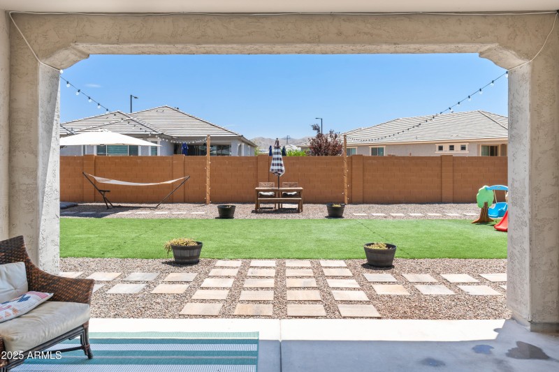 25967 W Sands Dr-36