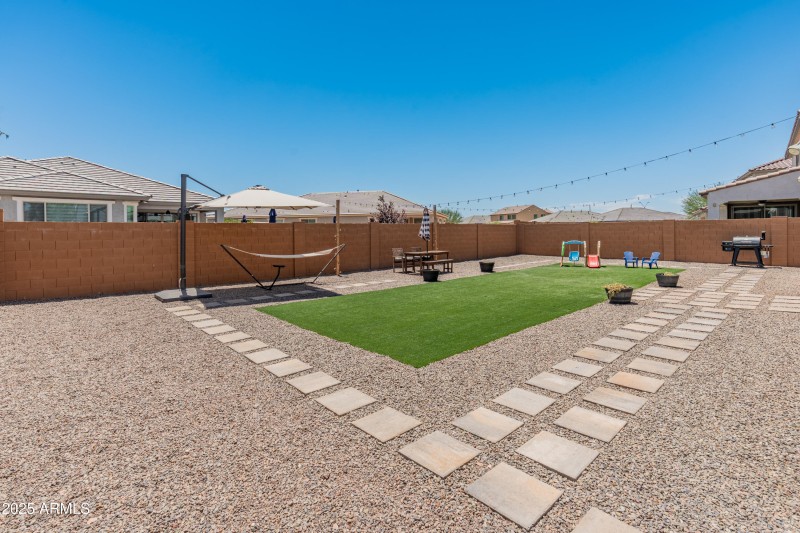 25967 W Sands Dr-40