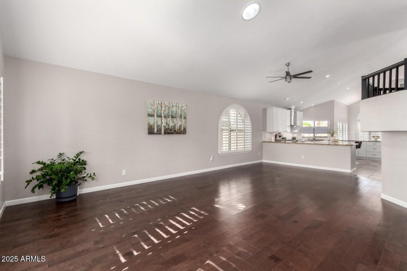 20250419205529612522000000-o