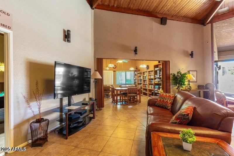 20250504180923117811000000-o