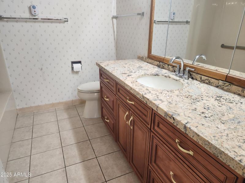 C103 Master bath2