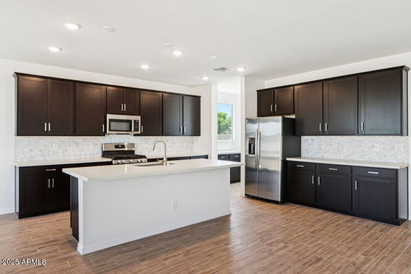 13-web-or-mls-W Paseo Way-S3007-013