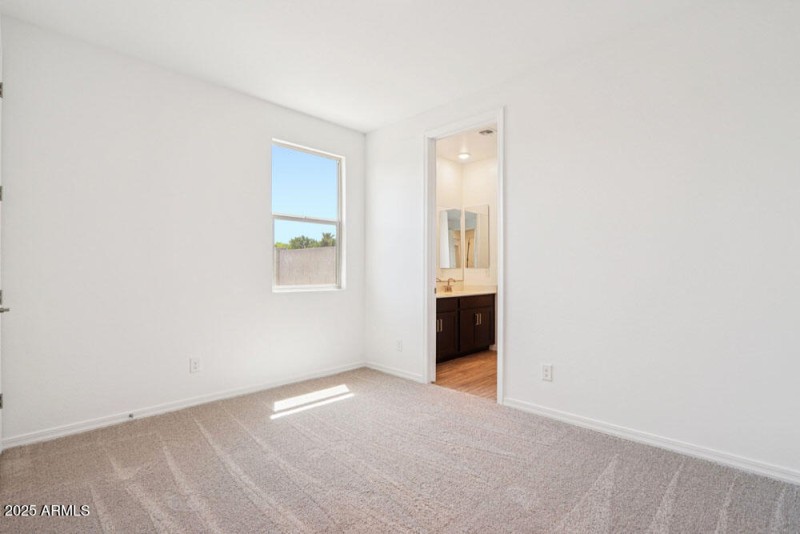 19-web-or-mls-W Paseo Way-S3007-019