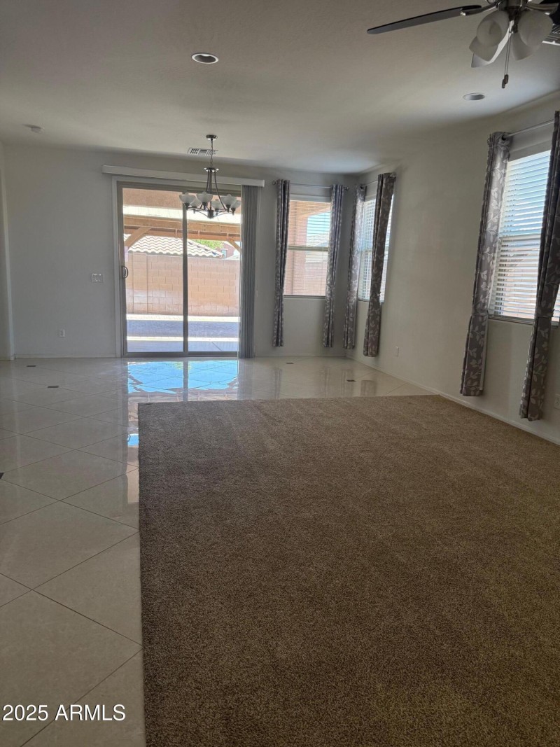 OPEN LIVING ROOM