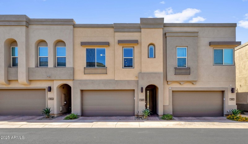 2-web-or-mls-7449-e-via-de-luna-dr