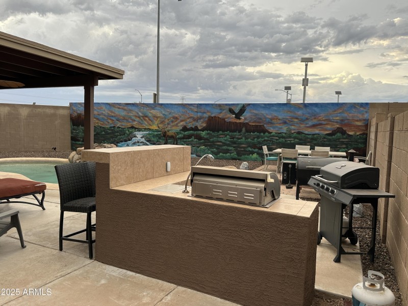 Outdoor kitchen