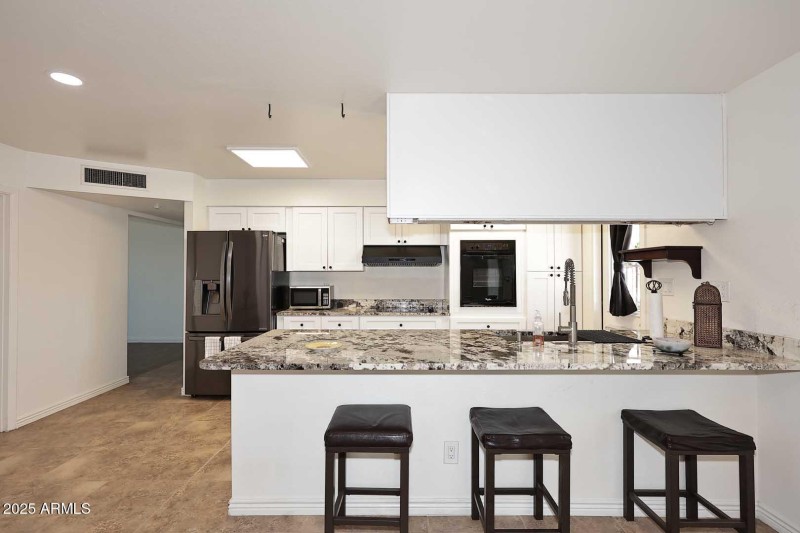 Bright Light kitchen