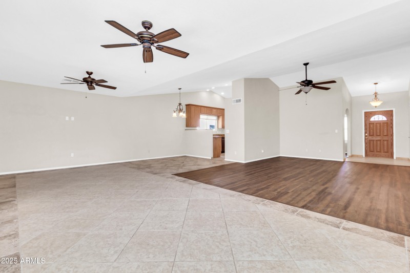 5009 E Dallas St-10
