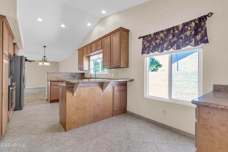 5009 E Dallas St-14
