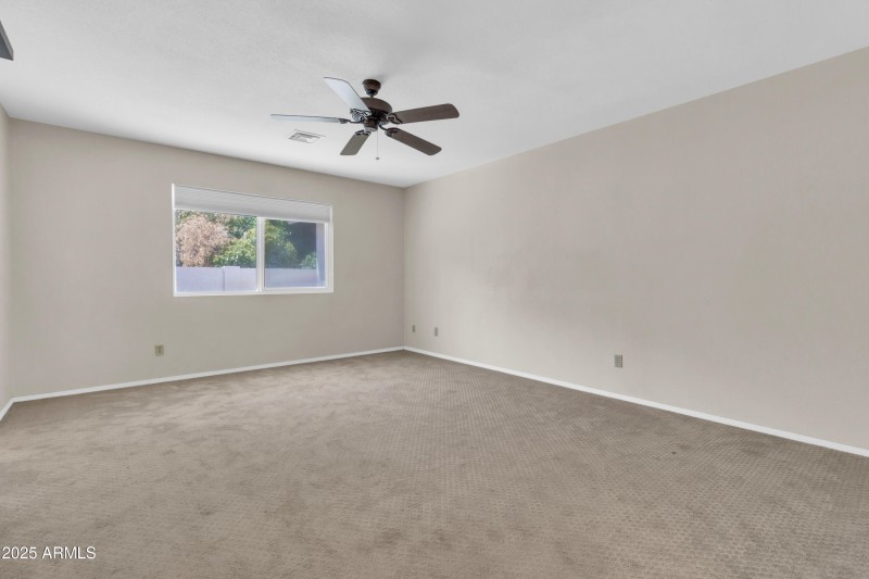 5009 E Dallas St-27