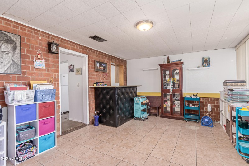 Large Bonus Room