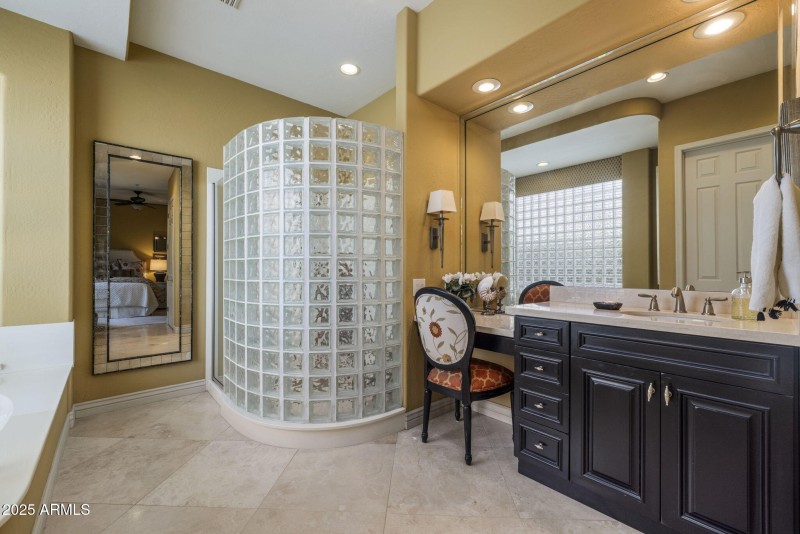 Bedroom 2 Ensuite