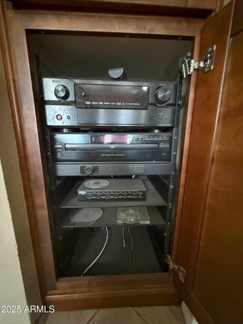 AUDIO SYSTEM