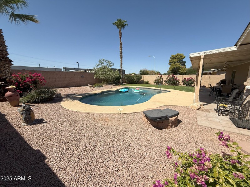 POOL 2