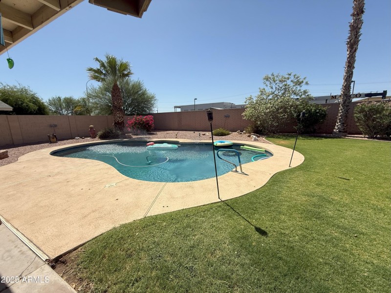 POOL 4