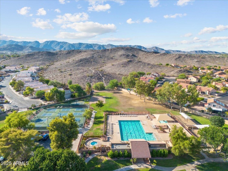 Community Pool & Park