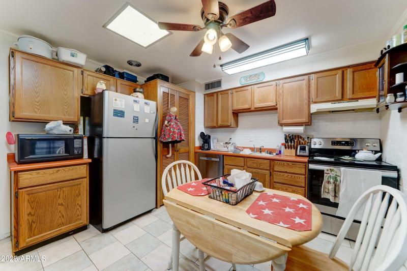 12005 N 113th Ave-11