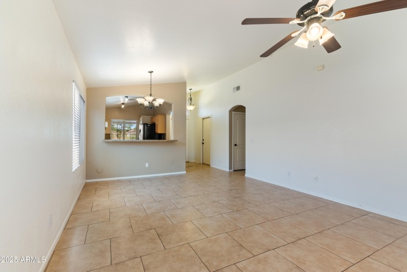 9_14909 w lamoille dr-9