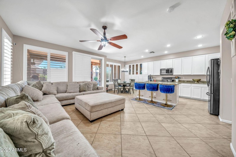 2292 S 155th Ln-6