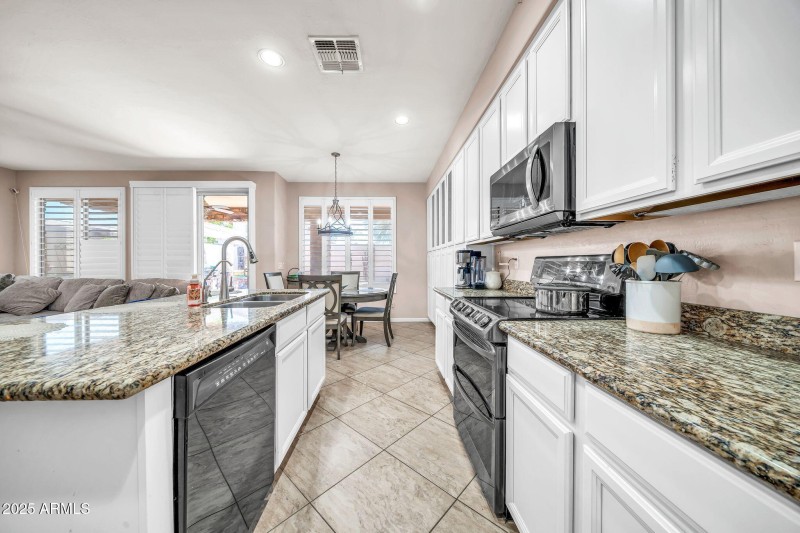 2292 S 155th Ln-16