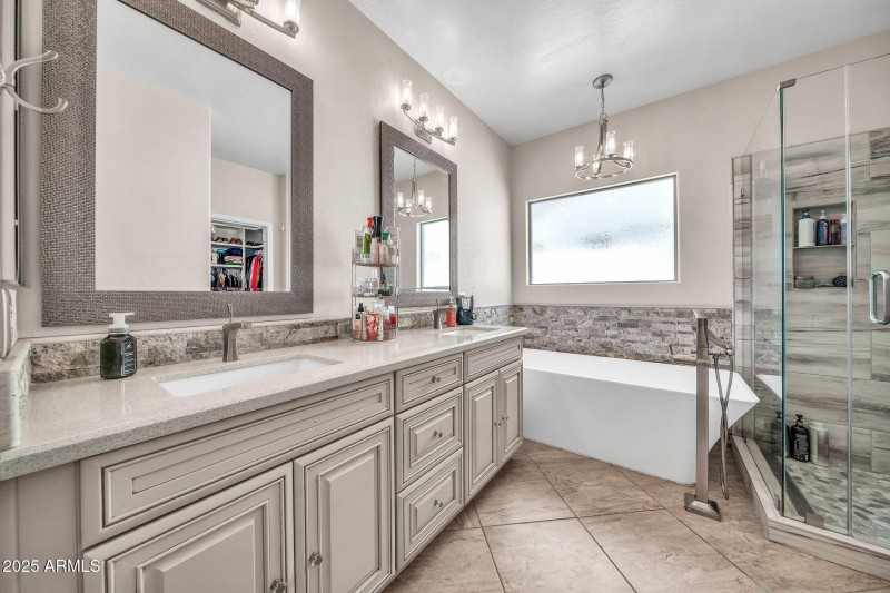 2292 S 155th Ln-20