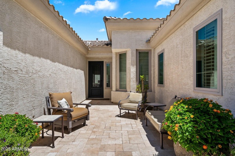 Via Montoya Courtyard Entry
